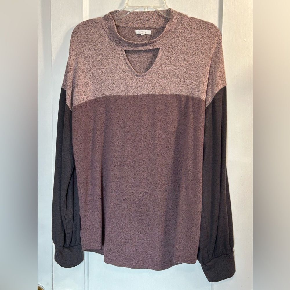 Maurice Long Sleeve Top Cut Out Neckline XL Purple Tone Pre Owned